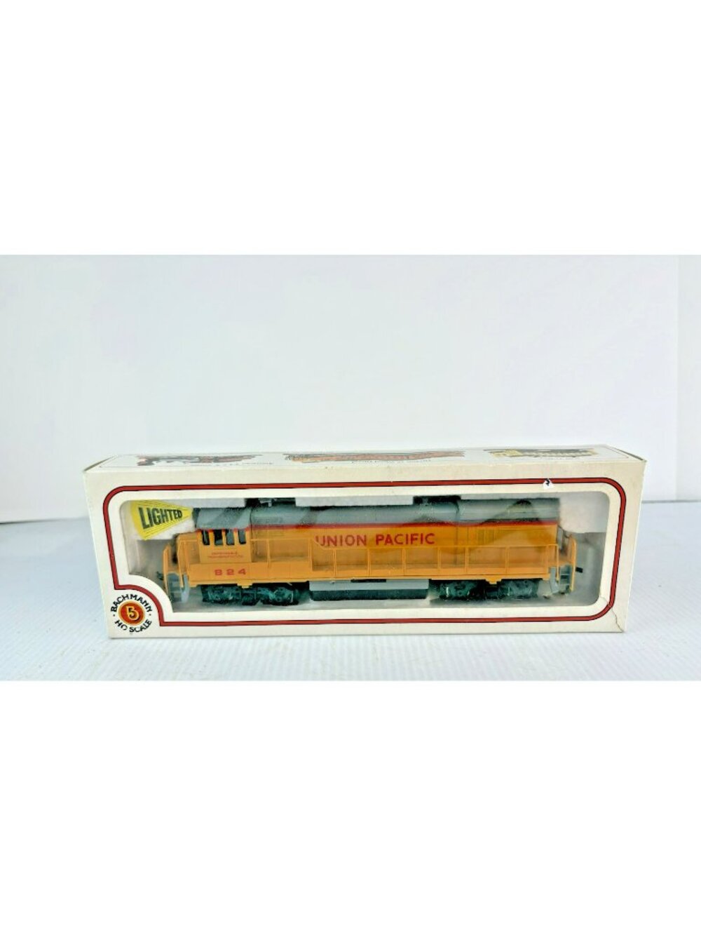 Bachmann N Scale UP Union Pacific GE U36B Diesel Locomotive #824, Working, IOB